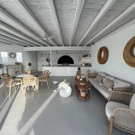 Amarone * Mykonos Town